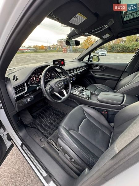 Внедорожник / Кроссовер Audi Q7 2018 в Ужгороде