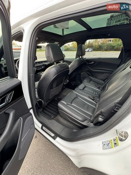 Внедорожник / Кроссовер Audi Q7 2018 в Ужгороде