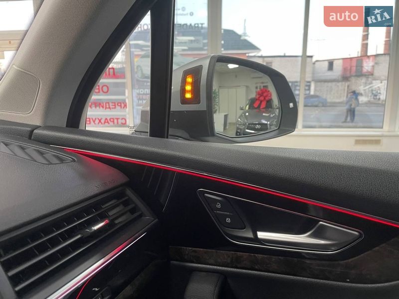 Позашляховик / Кросовер Audi Q7 2017 в Києві