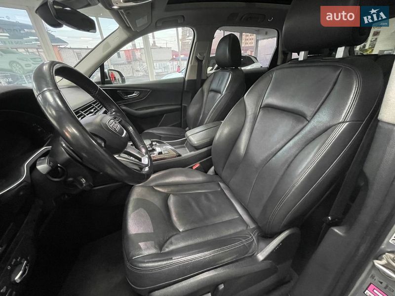 Позашляховик / Кросовер Audi Q7 2017 в Києві