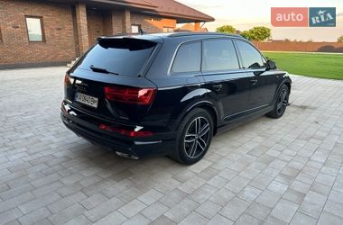 Внедорожник / Кроссовер Audi Q7 2016 в Луцке