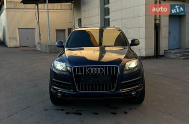 Позашляховик / Кросовер Audi Q7 2012 в Рівному