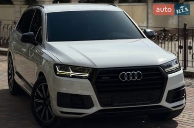 Внедорожник / Кроссовер Audi Q7 2017 в Одессе