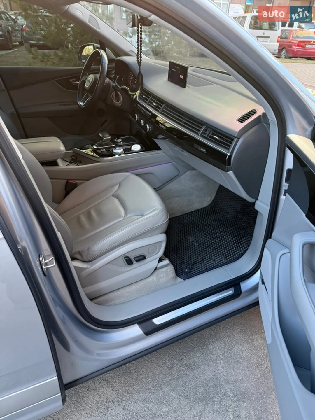2019 Audi Q7 - мініатюра 14