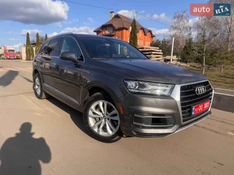 Внедорожник / Кроссовер Audi Q7 2019 в Лубнах
