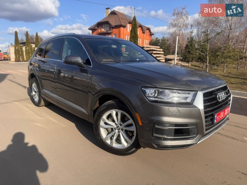 Внедорожник / Кроссовер Audi Q7 2019 в Лубнах