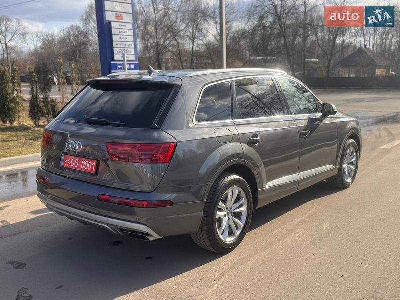 Внедорожник / Кроссовер Audi Q7 2019 в Лубнах
