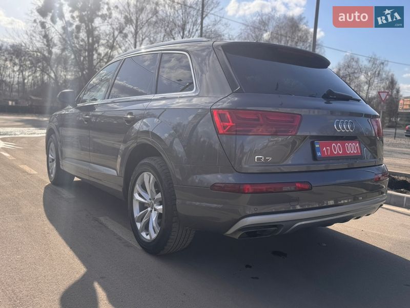 Внедорожник / Кроссовер Audi Q7 2019 в Лубнах