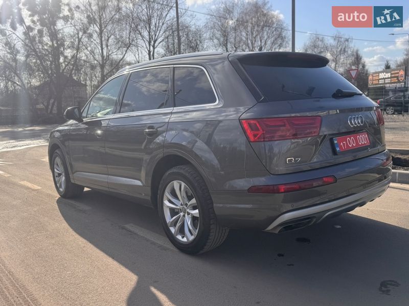Внедорожник / Кроссовер Audi Q7 2019 в Лубнах