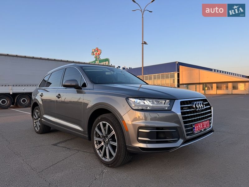 Позашляховик / Кросовер Audi Q7 2017 в Луцьку