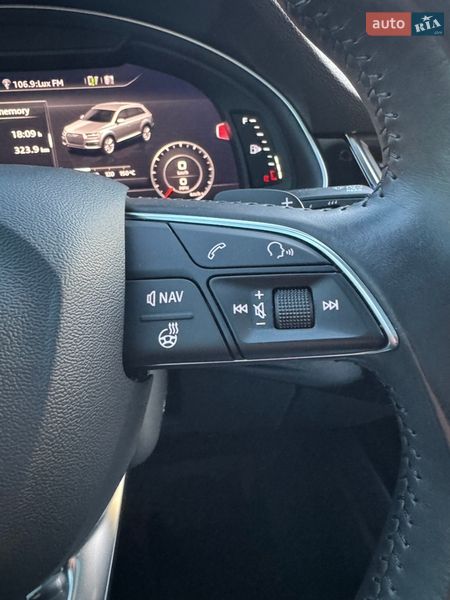 Позашляховик / Кросовер Audi Q7 2017 в Луцьку