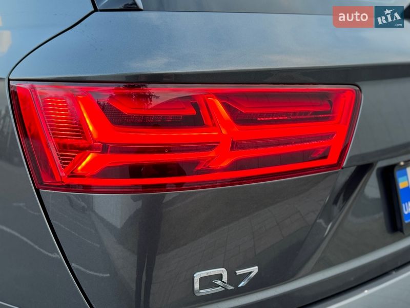 Внедорожник / Кроссовер Audi Q7 2018 в Киеве