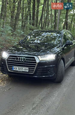 Внедорожник / Кроссовер Audi Q7 2016 в Хмельницком