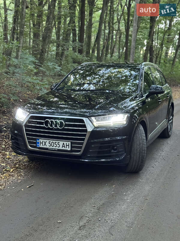 Audi Q7 2016