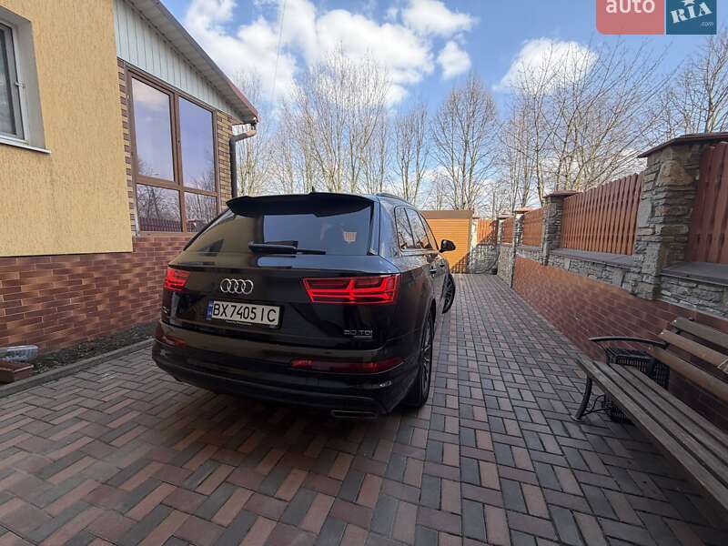Внедорожник / Кроссовер Audi Q7 2018 в Хмельницком