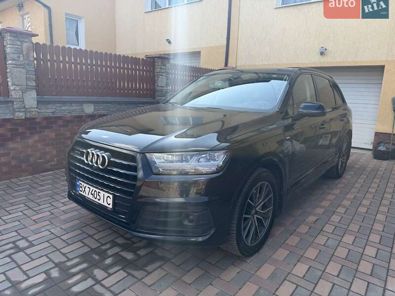 Внедорожник / Кроссовер Audi Q7 2018 в Хмельницком