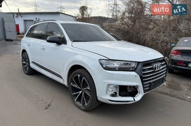 Позашляховик / Кросовер Audi Q7 2019 в Києві