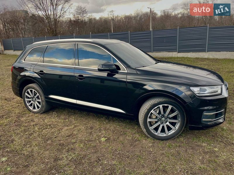 Внедорожник / Кроссовер Audi Q7 2018 в Кривом Роге