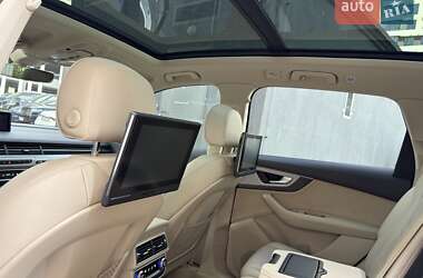 Внедорожник / Кроссовер Audi Q7 2016 в Киеве