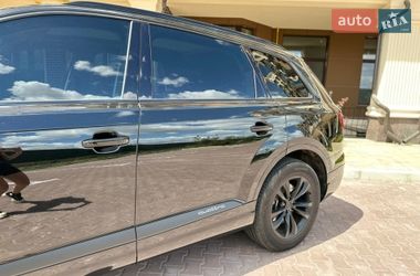 Внедорожник / Кроссовер Audi Q7 2016 в Киеве