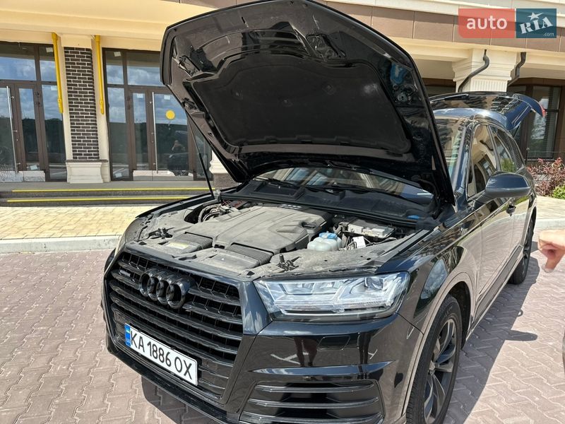 Внедорожник / Кроссовер Audi Q7 2016 в Киеве