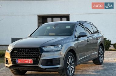 Внедорожник / Кроссовер Audi Q7 2017 в Мукачево