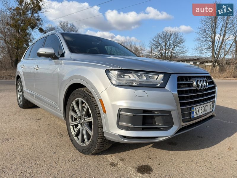 Внедорожник / Кроссовер Audi Q7 2019 в Полтаве