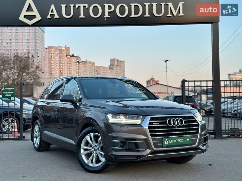Позашляховик / Кросовер Audi Q7 2017 в Києві фото 12 Позашляховик / Кросовер Audi Q7 2017 в Києві