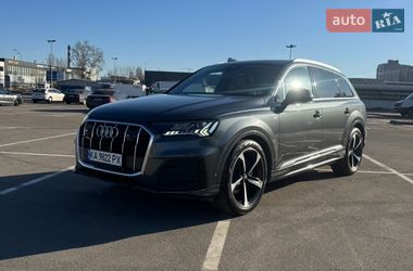 Внедорожник / Кроссовер Audi Q7 2021 в Киеве