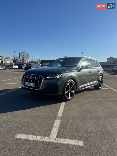 Внедорожник / Кроссовер Audi Q7 2021 в Киеве
