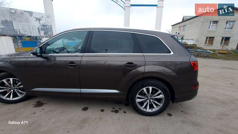 Позашляховик / Кросовер Audi Q7 2017 в Кропивницькому