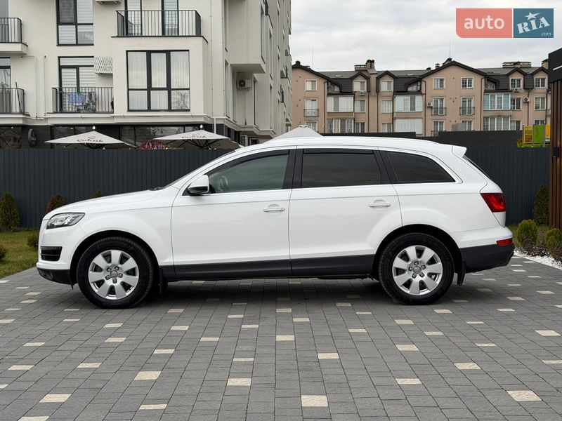Внедорожник / Кроссовер Audi Q7 2011 в Ужгороде