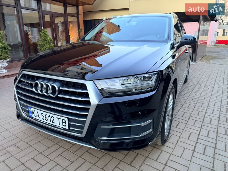 Внедорожник / Кроссовер Audi Q7 2016 в Хмельницком