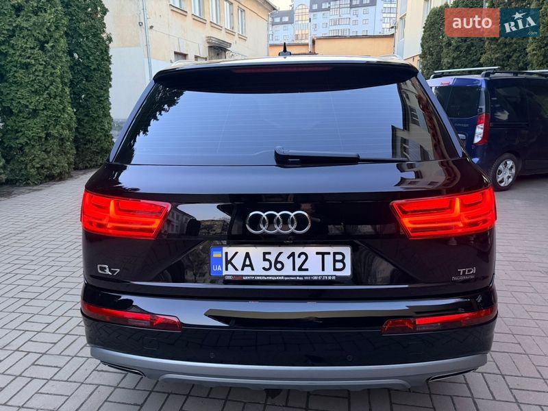 Внедорожник / Кроссовер Audi Q7 2016 в Хмельницком
