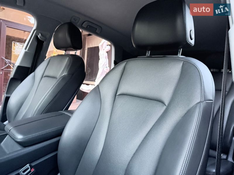 Внедорожник / Кроссовер Audi Q7 2016 в Хмельницком