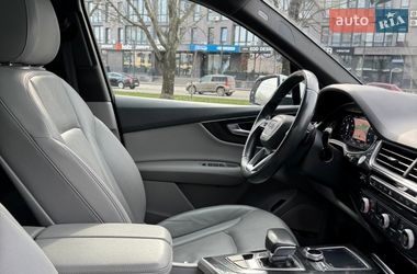 Внедорожник / Кроссовер Audi Q7 2018 в Ужгороде