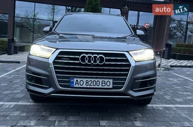 Внедорожник / Кроссовер Audi Q7 2017 в Киеве