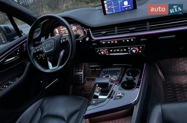 Внедорожник / Кроссовер Audi Q7 2017 в Киеве