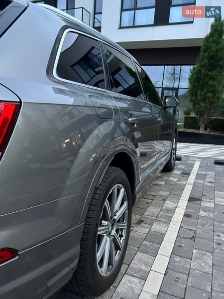 Внедорожник / Кроссовер Audi Q7 2017 в Киеве