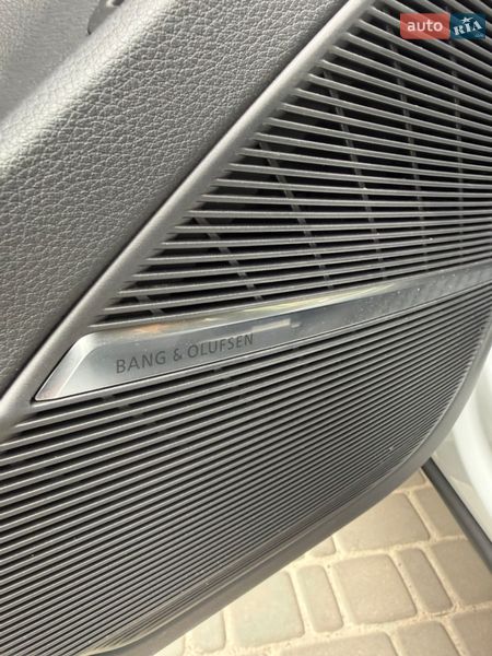 Позашляховик / Кросовер Audi Q7 2023 в Дніпрі фото 26 Позашляховик / Кросовер Audi Q7 2023 в Дніпрі