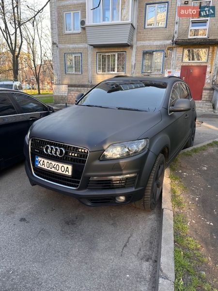 Внедорожник / Кроссовер Audi Q7 2008 в Киеве