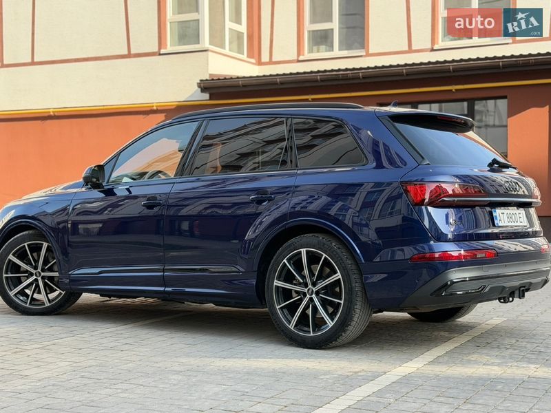 Внедорожник / Кроссовер Audi Q7 2021 в Ивано-Франковске