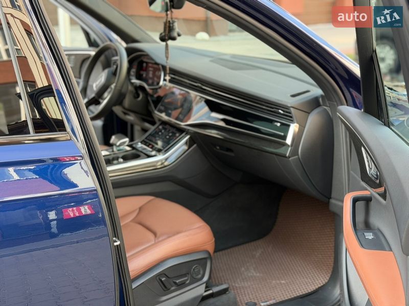 Внедорожник / Кроссовер Audi Q7 2021 в Ивано-Франковске