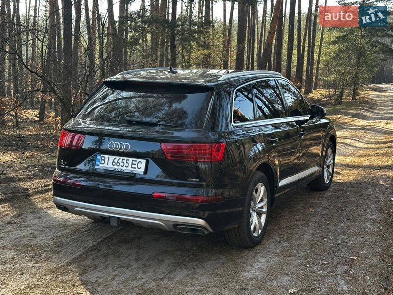 Внедорожник / Кроссовер Audi Q7 2019 в Полтаве