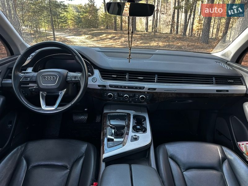 Внедорожник / Кроссовер Audi Q7 2019 в Полтаве