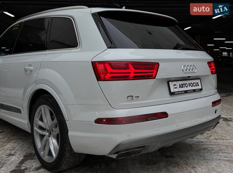 Позашляховик / Кросовер Audi Q7 2016 в Києві фото 6 Позашляховик / Кросовер Audi Q7 2016 в Києві