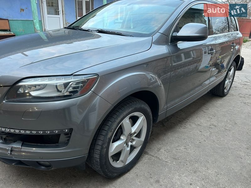 Внедорожник / Кроссовер Audi Q7 2013 в Измаиле