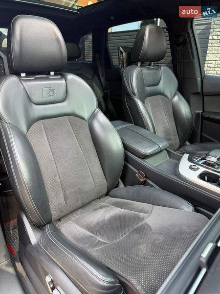 Позашляховик / Кросовер Audi Q7 2017 в Києві фото 11 Позашляховик / Кросовер Audi Q7 2017 в Києві