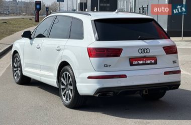 Внедорожник / Кроссовер Audi Q7 2016 в Киеве