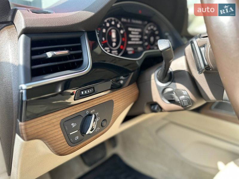 Внедорожник / Кроссовер Audi Q7 2016 в Киеве